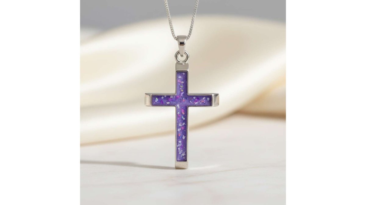 Memorial Jewellery for Funeral Service: A Guide