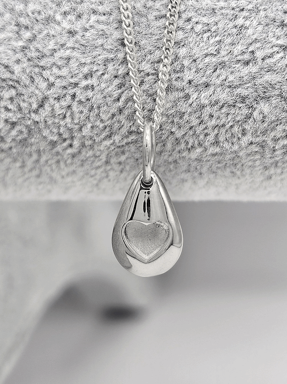 Classic Dangling Droplet with Heart Pendant