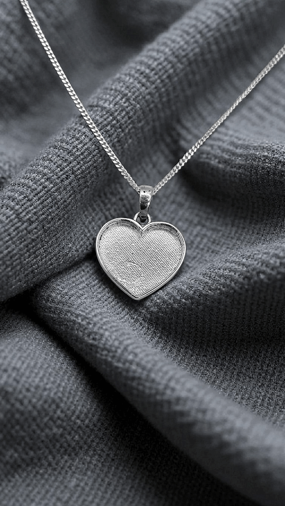 Classic Keepsake Full Heart Pendant
