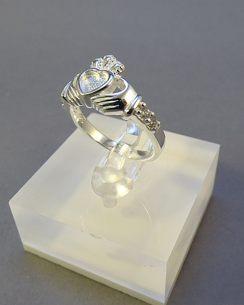 Cubic Zirconia Sparkle Claddagh Ring