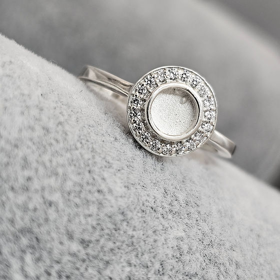 Round Cubic Zirconia Halo Keepsake Ring
