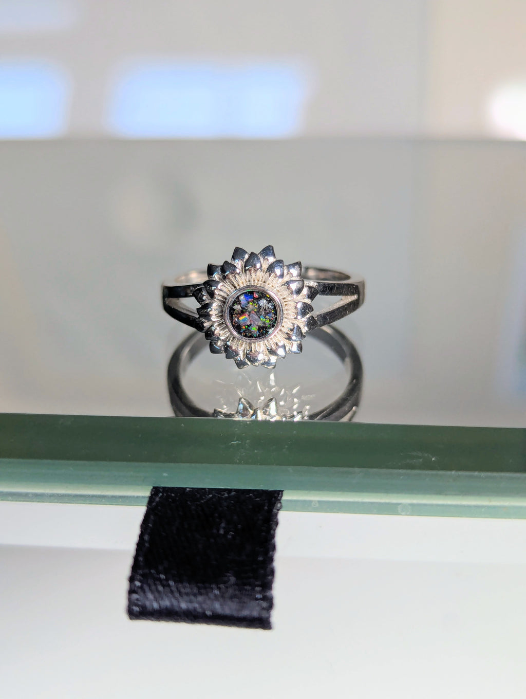 Sunflower Split Band Keepsake Ring Silver
