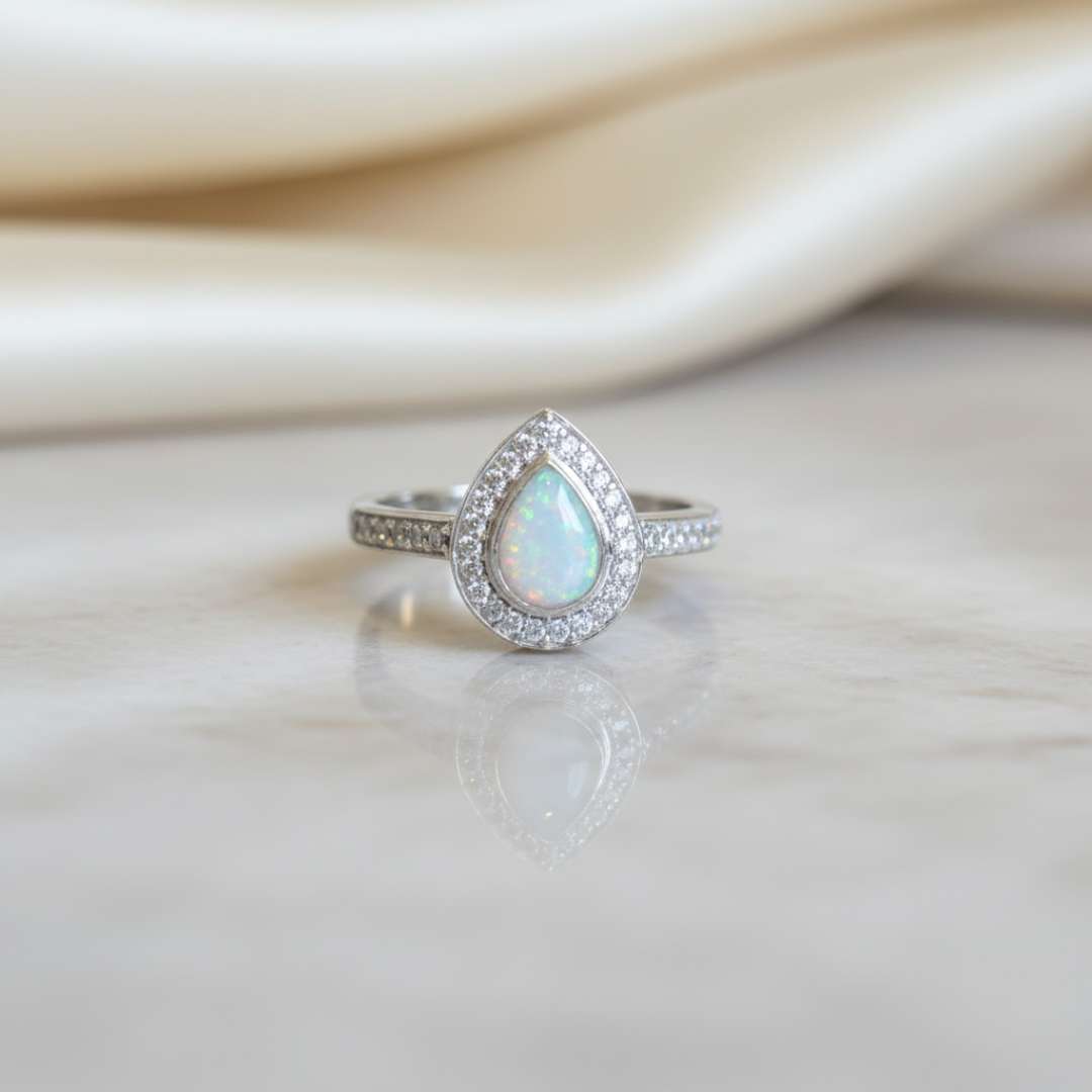 Droplet Halo Full Cubic Zirconia Keepsake Ring