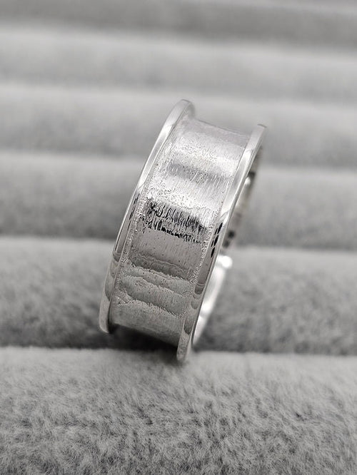 Classic Unisex Keepsake 8mm Channel Ring
