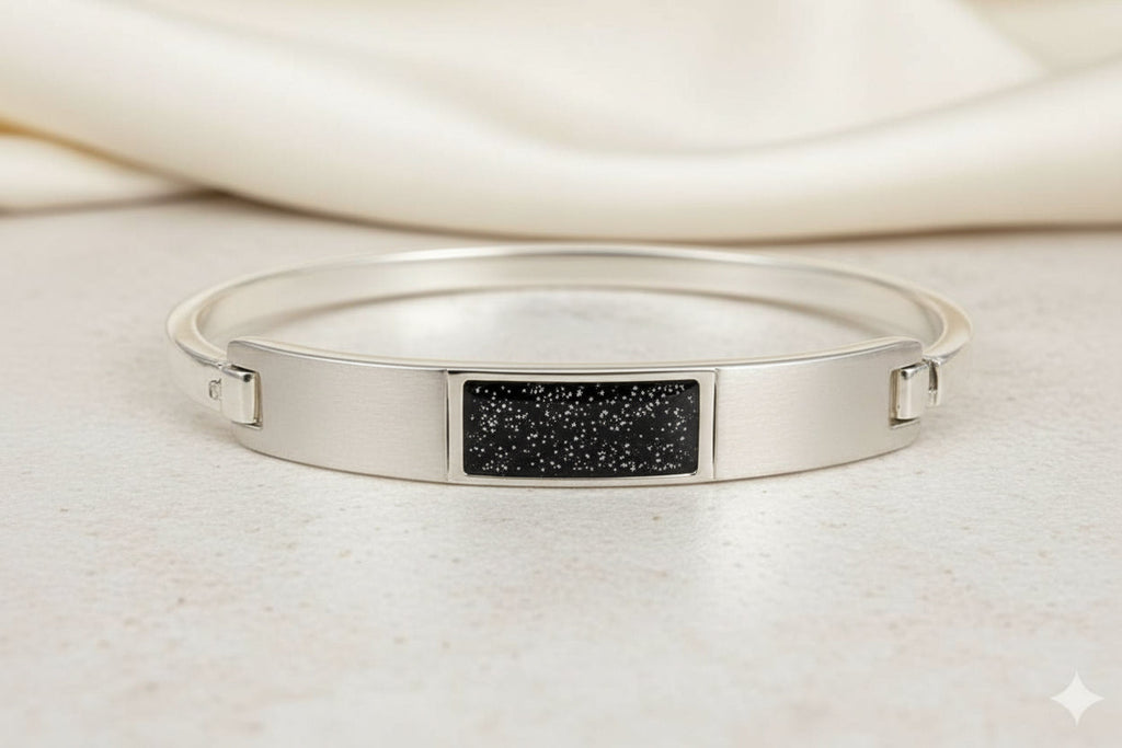 Unisex Bar Keepsake Bangle