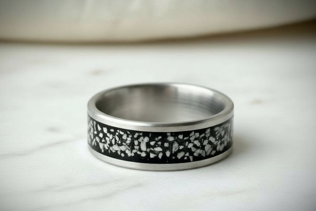 Classic Unisex Keepsake 8mm Channel Ring