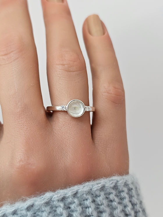 Circle Cubic Zirconia Accent Ring