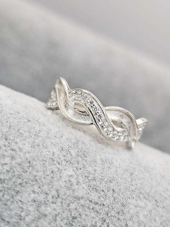 Keepsake Infinity Criss Cross Memorial Ring