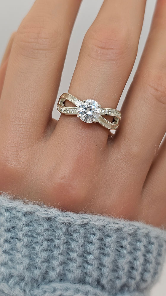 Infinity Solitaire Sparkle Cubic Zirconia Keepsake Ring