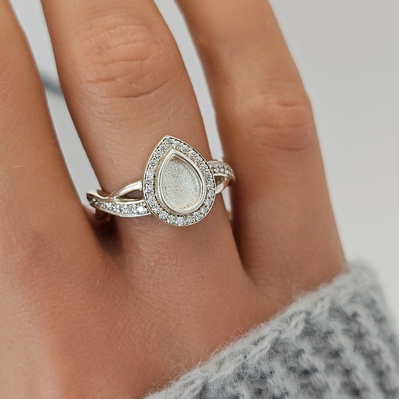 Cross Band Droplet Sparkle Cubic Zirconia Keepsake Ring