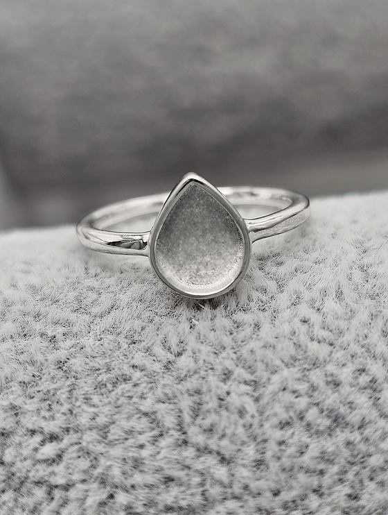 Droplet Keepsake Ring