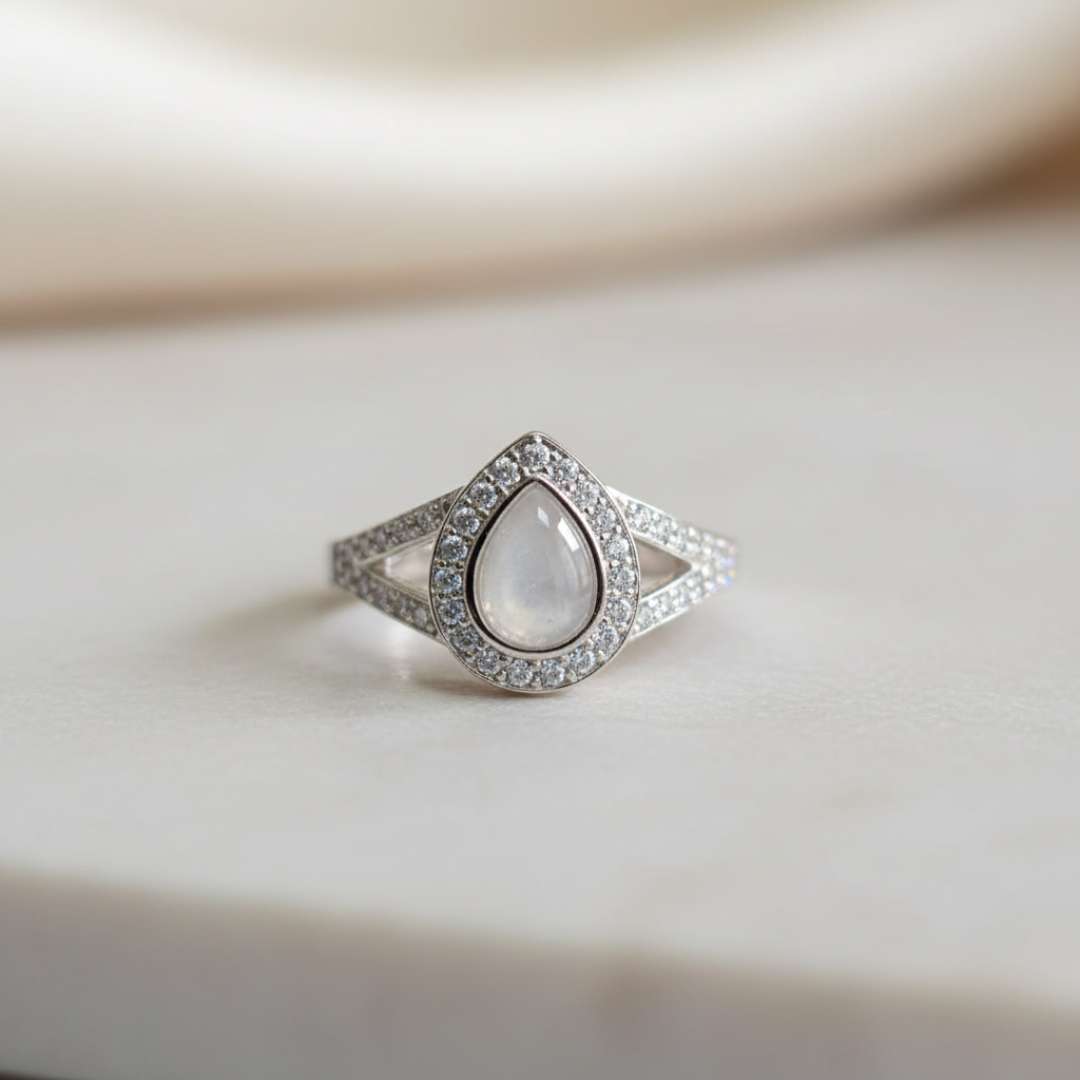 Droplet Cubic Zirconia Halo Split Band Ring