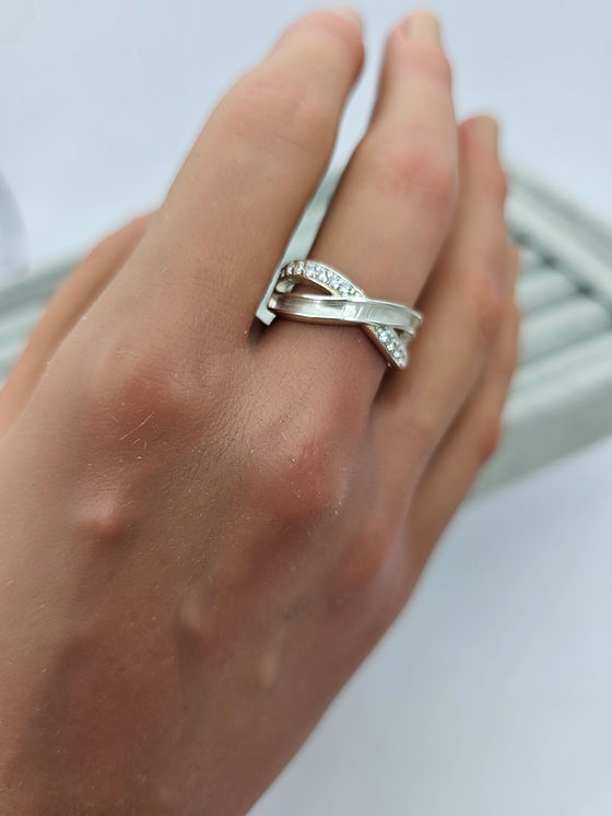 Keepsake Infinity Crossover Cubic Zirconia Memorial Ring